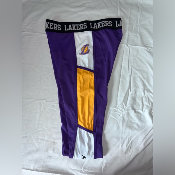 NBA Women’s LA LAKERS Leggings _ Size L - Picture 2 of 5